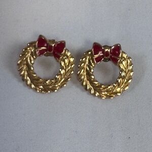 Gold Tone Wreath Fashion Earrings Red Bow Christmas Holiday Studs Women